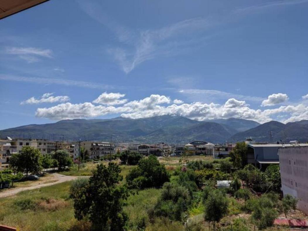 Sunny Apartment With Mountain View Patras Bagian luar foto