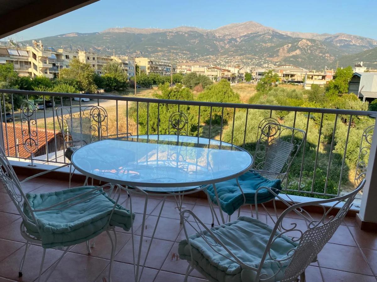 Sunny Apartment With Mountain View Patras Bagian luar foto